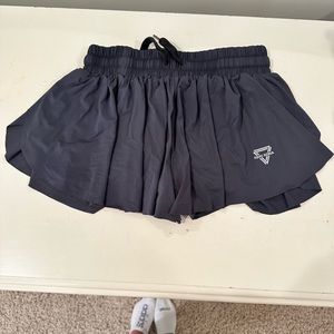 Dark grey Keiki Kona shorts size small - $10